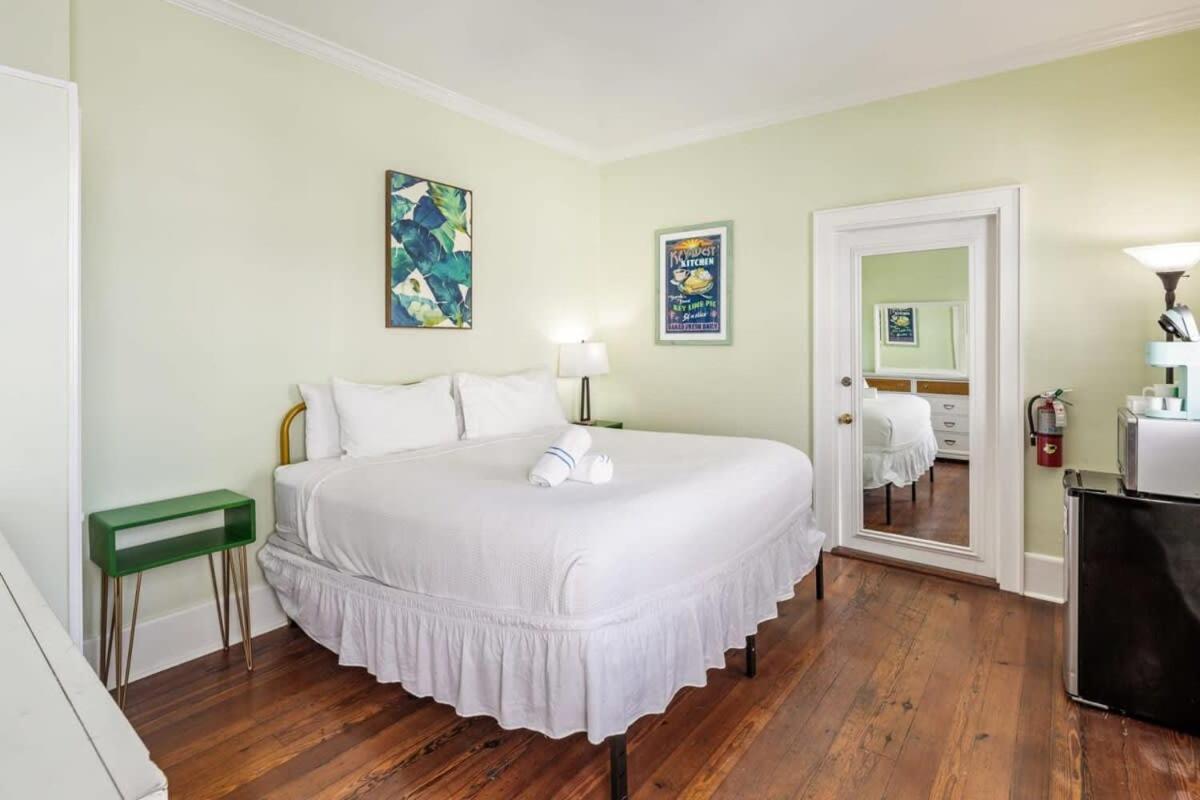 Bananas Foster Guesthouse Key West Exterior foto