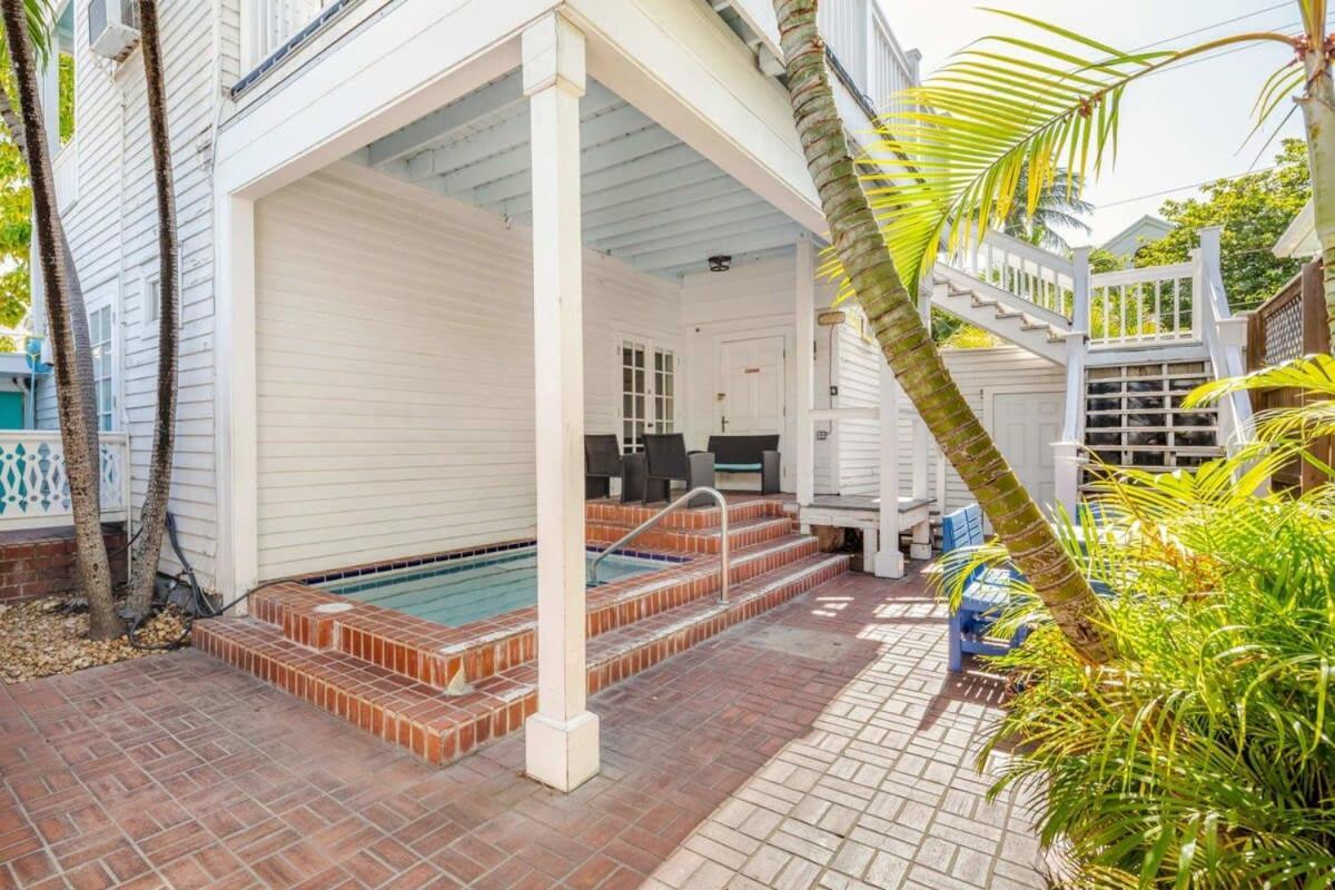 Bananas Foster Guesthouse Key West Exterior foto