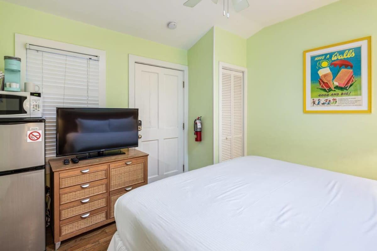 Bananas Foster Guesthouse Key West Exterior foto