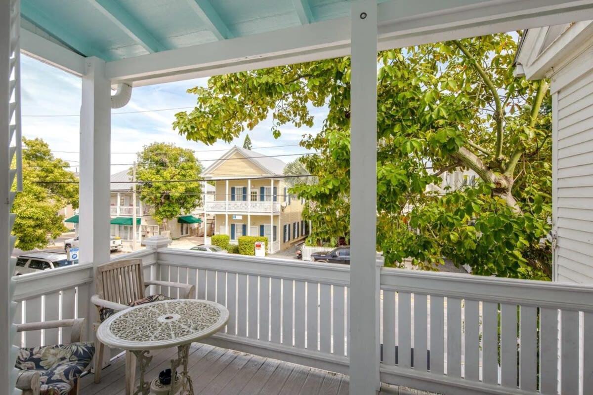 Bananas Foster Guesthouse Key West Exterior foto
